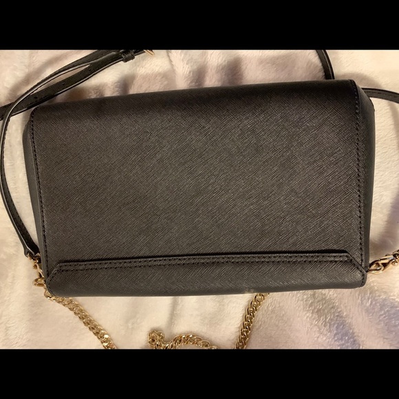 Kate Spade Classy Black Bag w/gold hardware - Picture 9 of 13